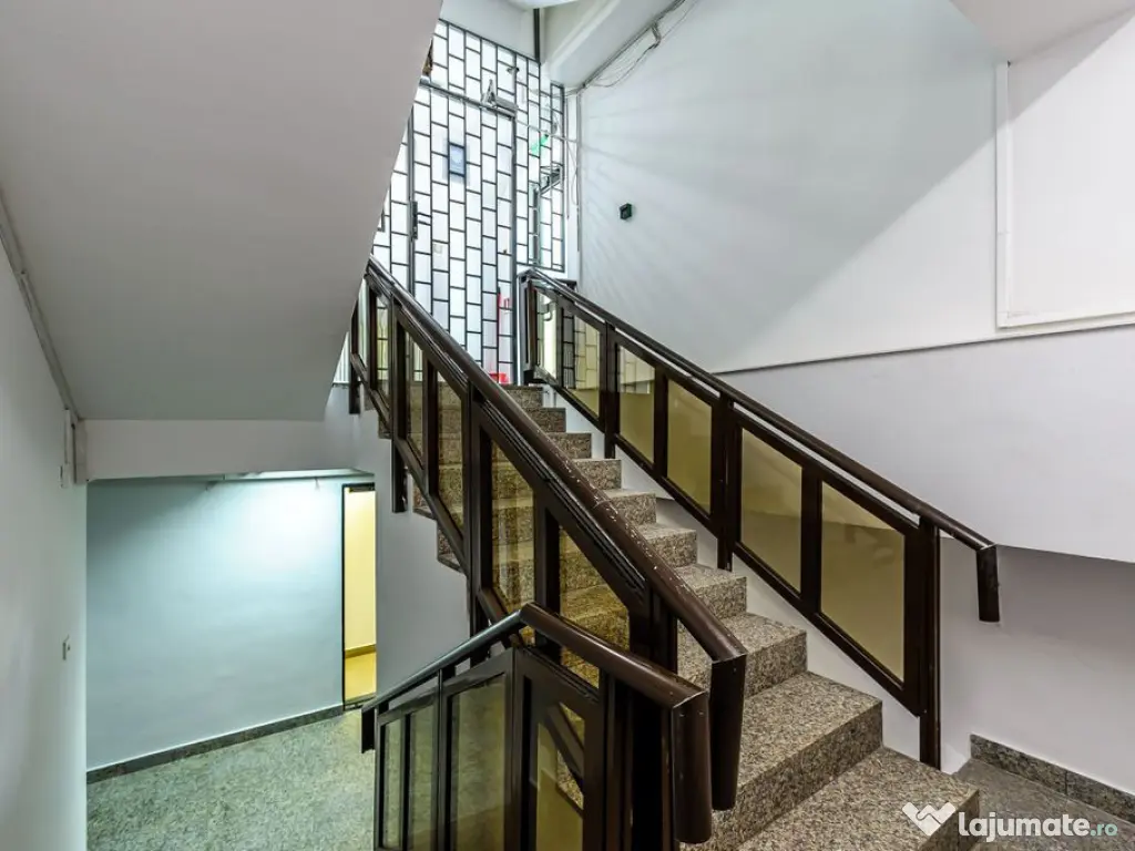 Spațiu de închiriat central