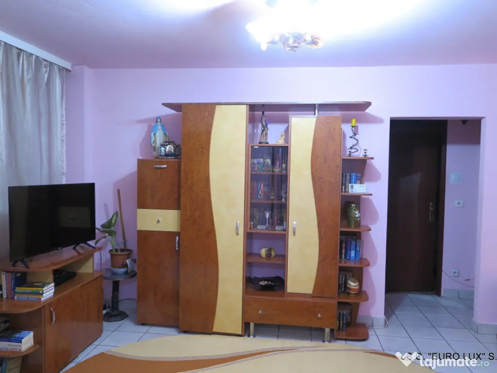 Apartament 4 camere amenajat Micalaca - Zona Voinicilor 