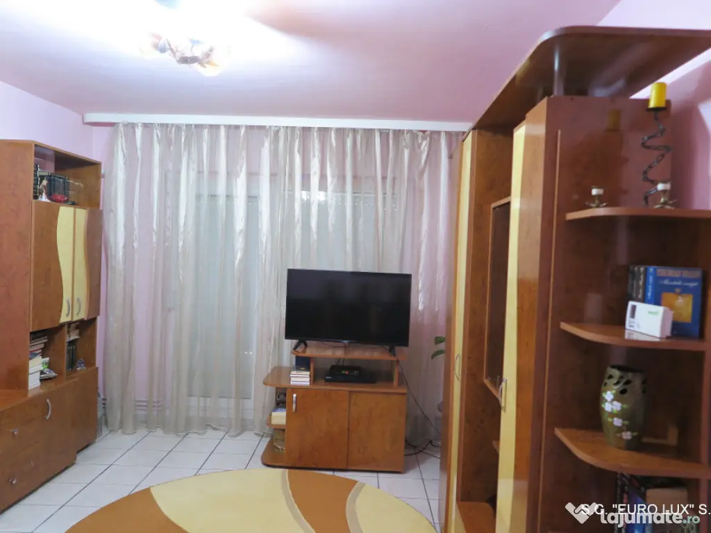 Apartament 4 camere amenajat Micalaca - Zona Voinicilor 