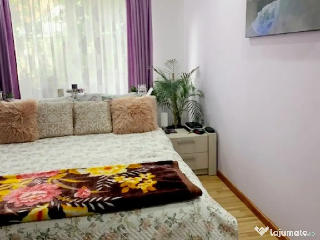 Apartament 3 camere decomandate, zona Hotel Ceahlau