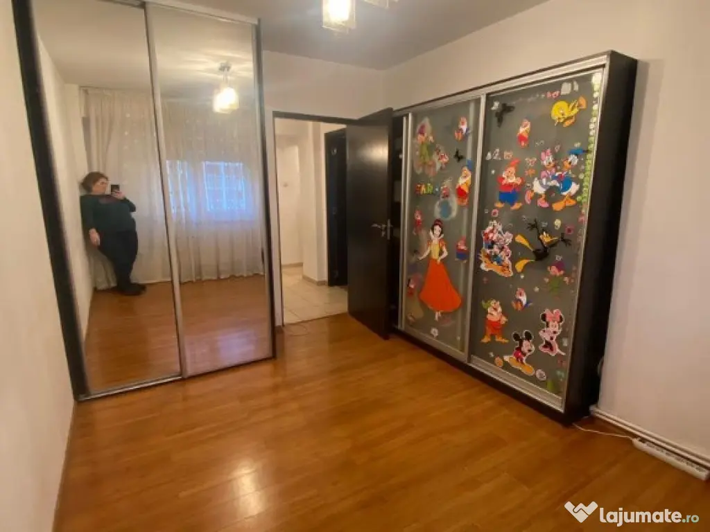Apartament 3 camere zona Tineretului
