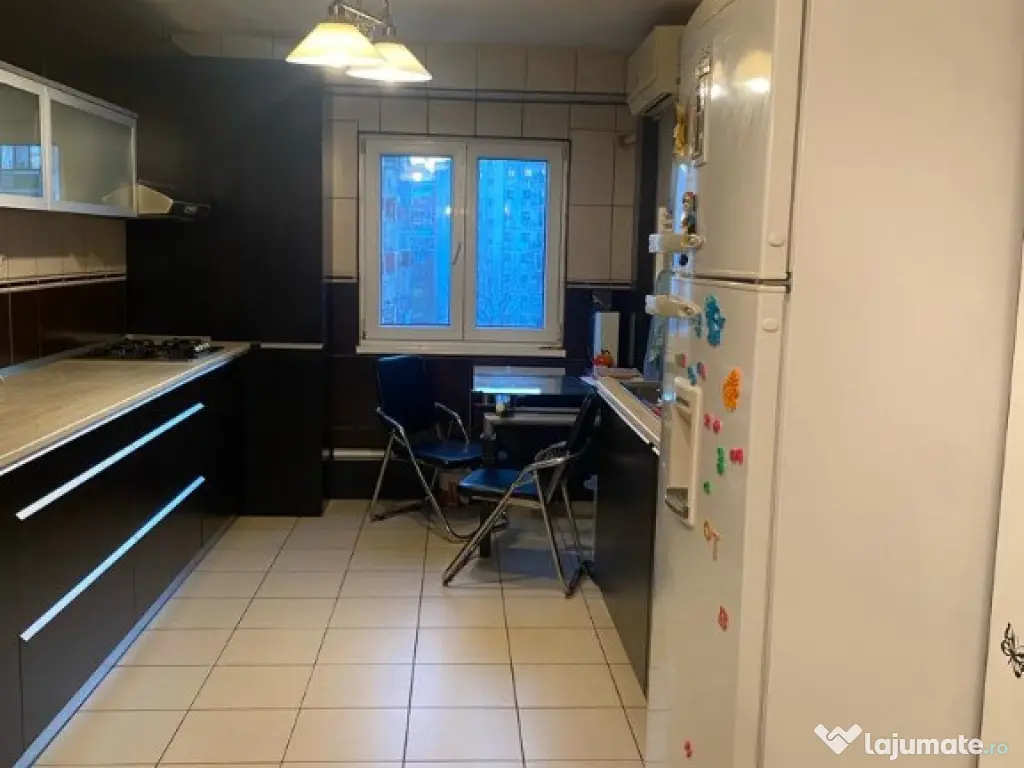 Apartament 3 camere zona Tineretului