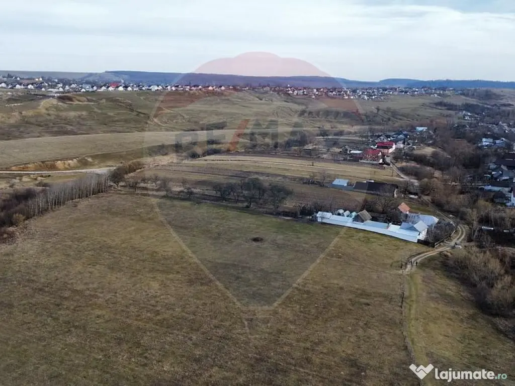 Teren 2925 mp comuna Mitocu Dragomirnei 