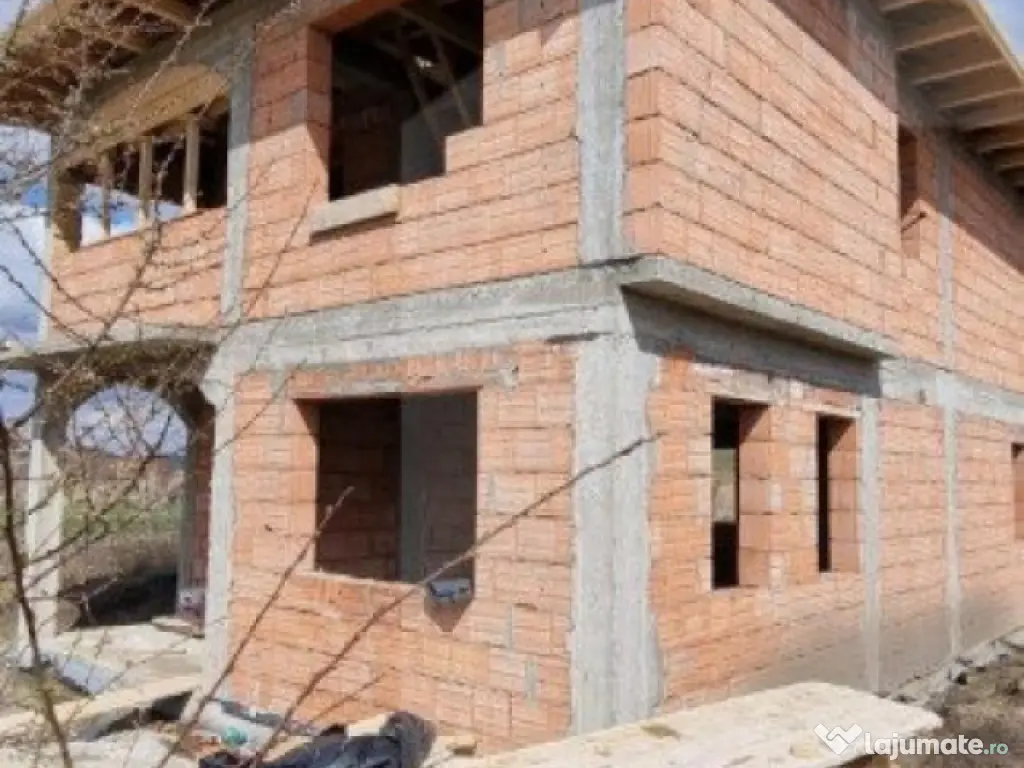 Investitie ! Proiect in executie ! Casa 110 mp utili, teren