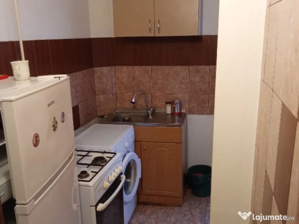 Chirie garsoniera decomandata Radu Negru-Calarasilor 