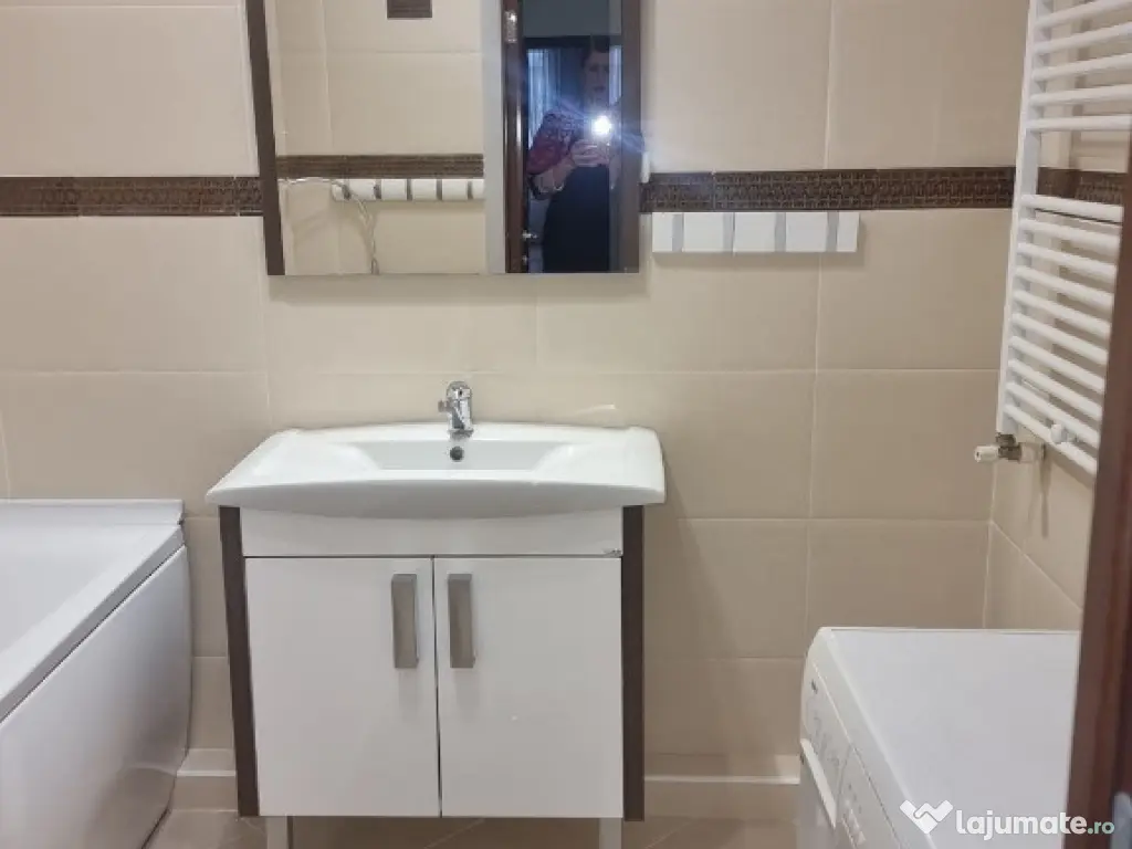 Inchiriez apartament cu 2 camere in zona Becas