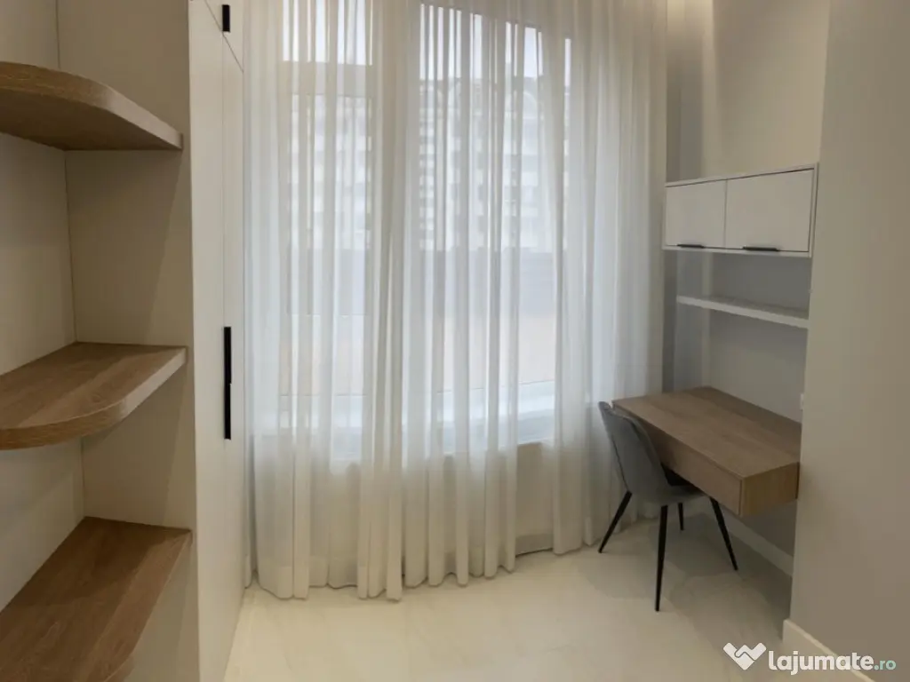 Inchiriez apartament cu 3 camere in Manastur 