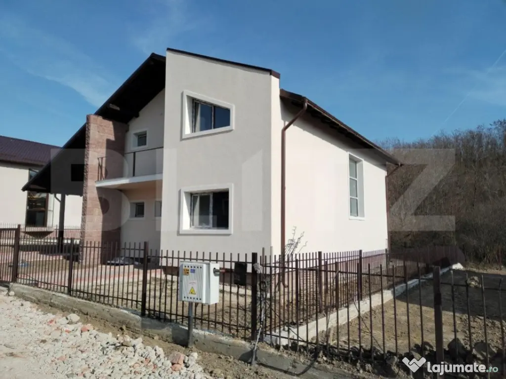 Casă/Vilă deosebită 167mp, 600mp teren Targoviste