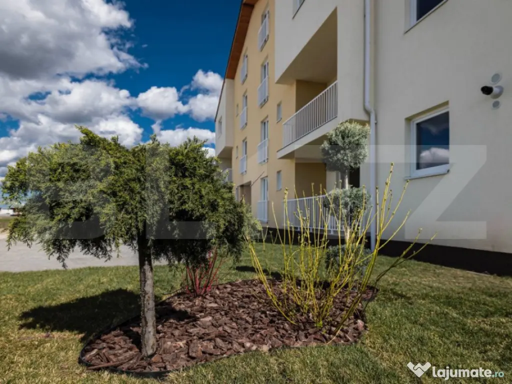 Apartament 3 camere, bloc tip vila P + 2, Sanpetru