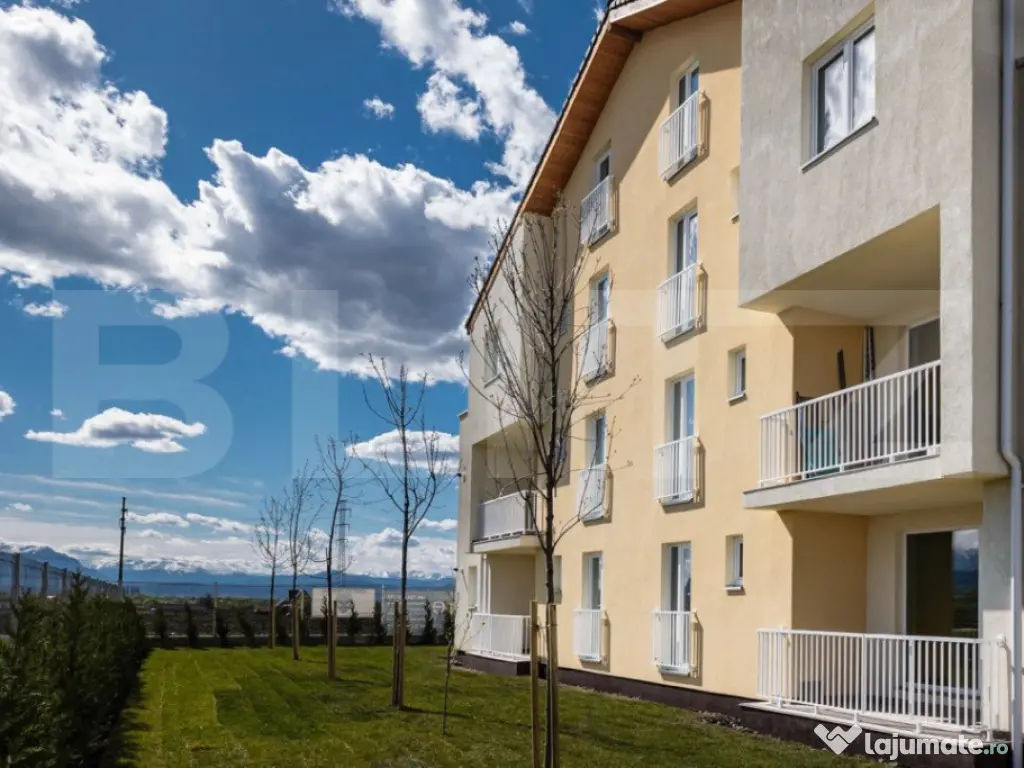 Apartament 3 camere, bloc tip vila P + 2, Sanpetru