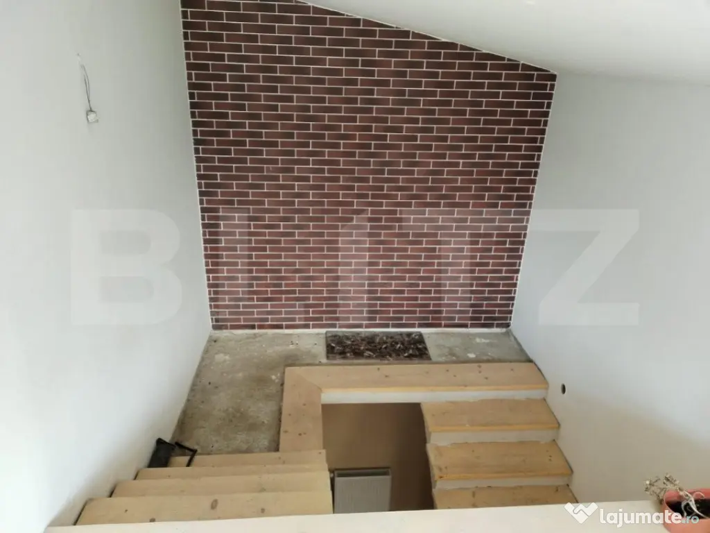 Casă de vacanță cu helesteu 180mp utili, 975mp teren Ulmi