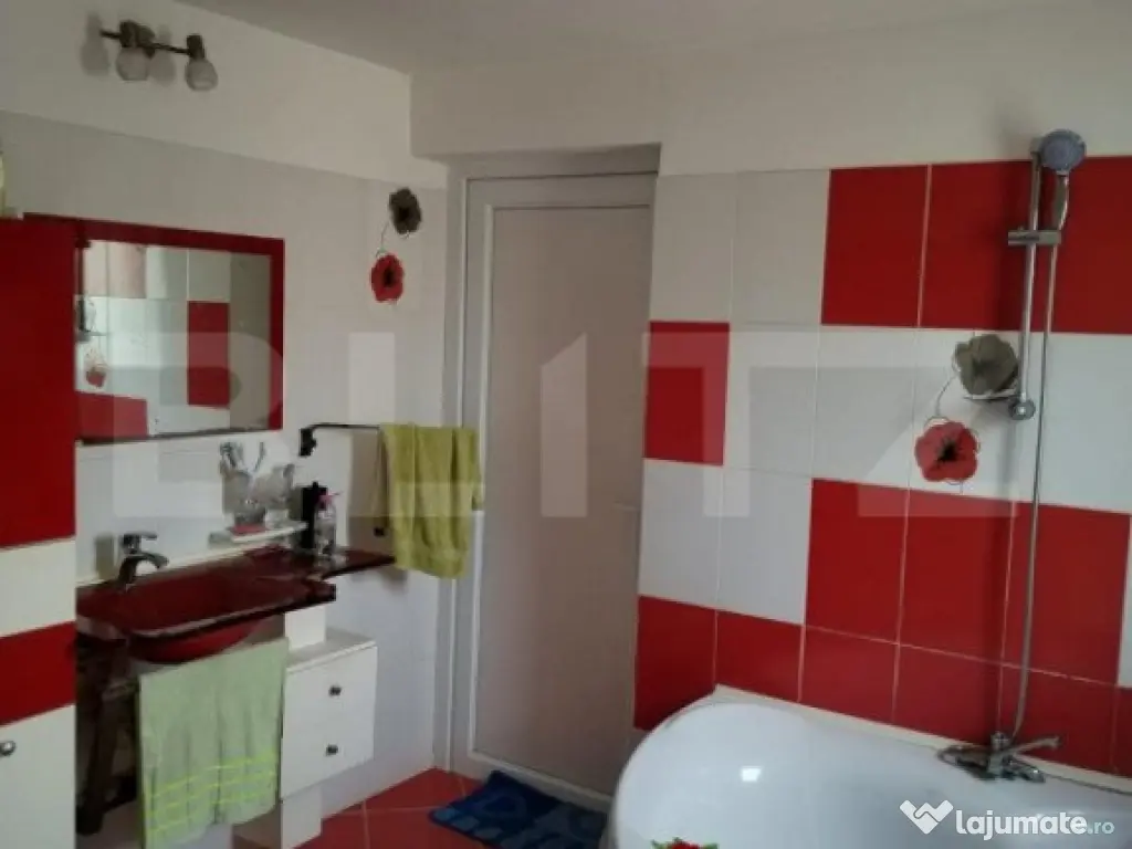 Casă de vacanță cu helesteu 180mp utili, 975mp teren Ulmi