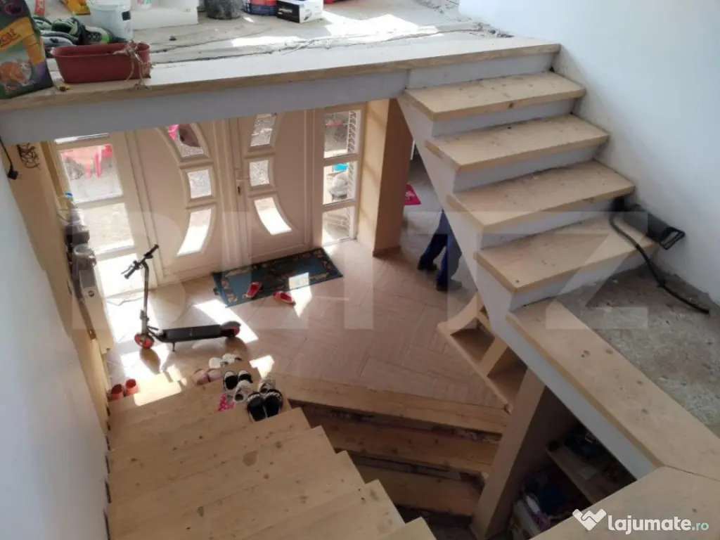 Casă de vacanță cu helesteu 180mp utili, 975mp teren Ulmi