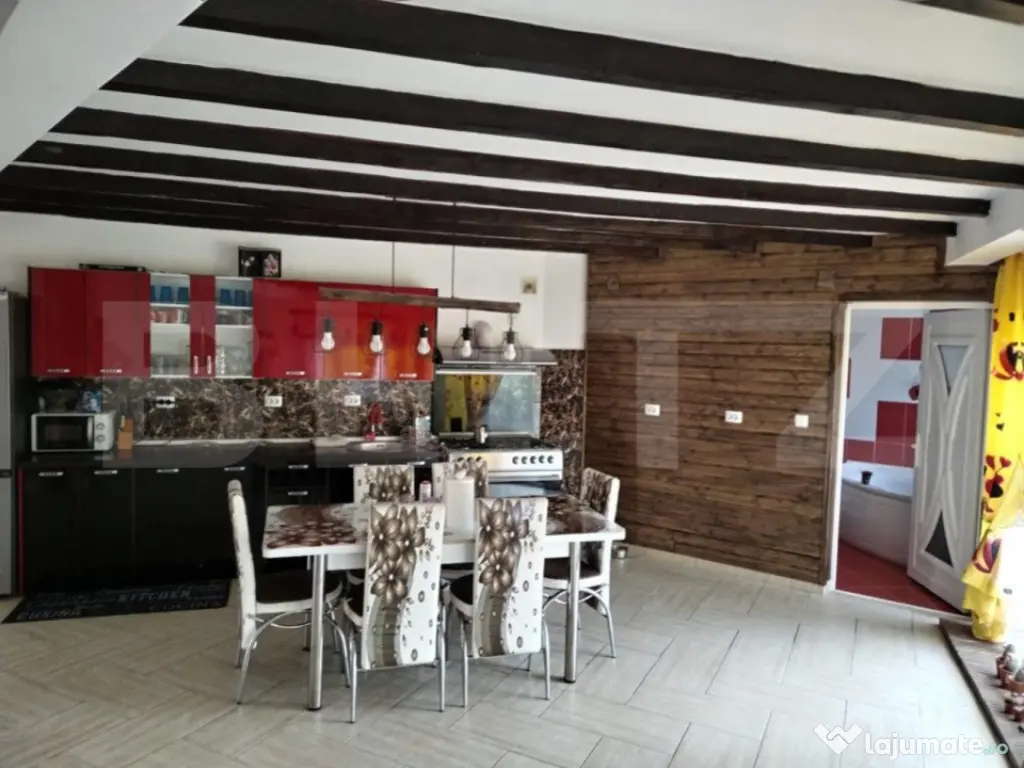 Casă de vacanță cu helesteu 180mp utili, 975mp teren Ulmi