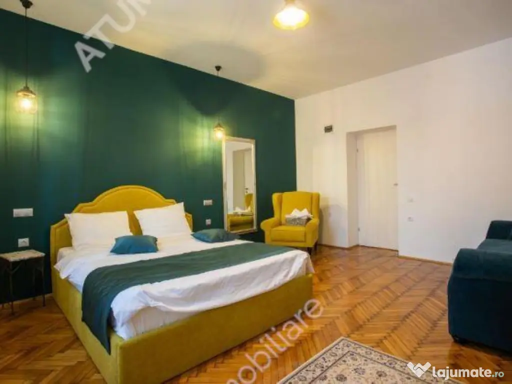 Pensiune cu 6 camere curte de 139 mp zona Ultracentrala din 