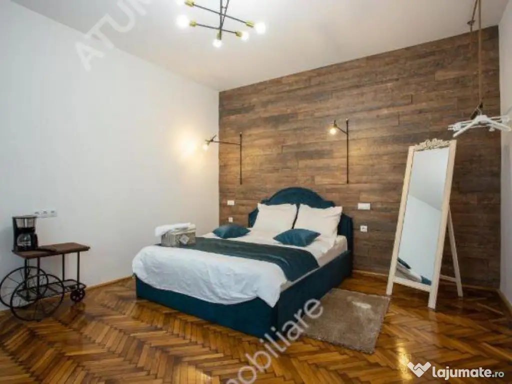 Pensiune cu 6 camere curte de 139 mp zona Ultracentrala din 