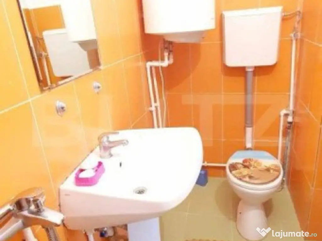 Casă de vanzare , 3 camere , 100 mp, zona Mulatău