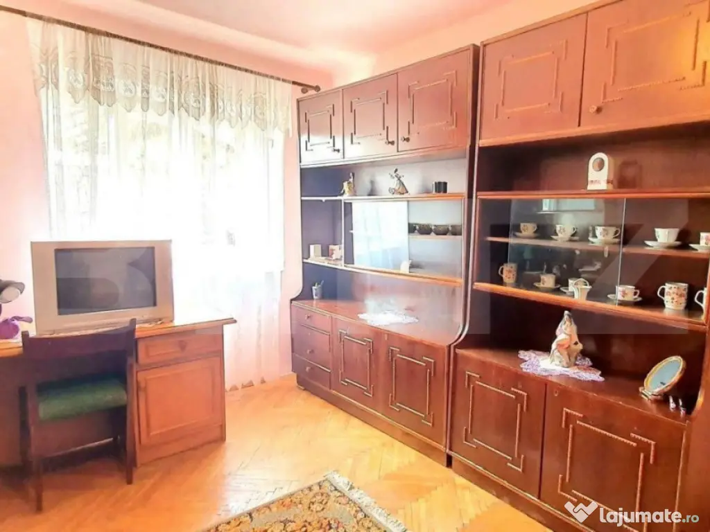 Casă de vanzare , 3 camere , 100 mp, zona Mulatău