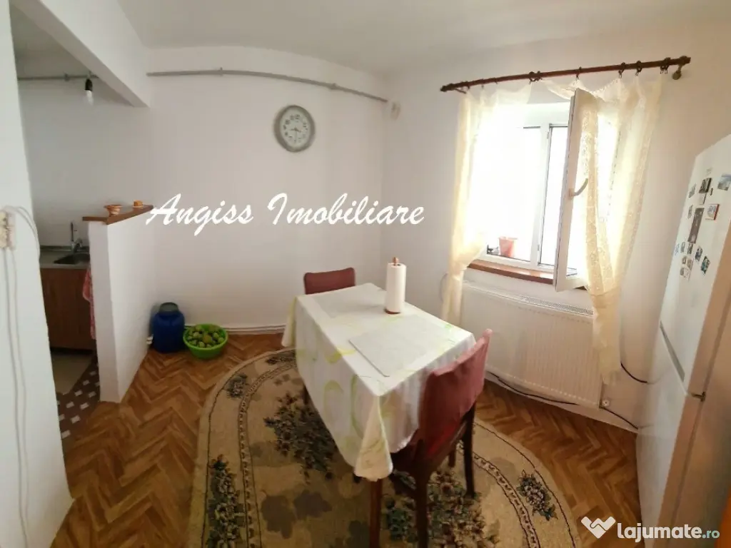Apartament 3 camere cartier C5 etajul 4 