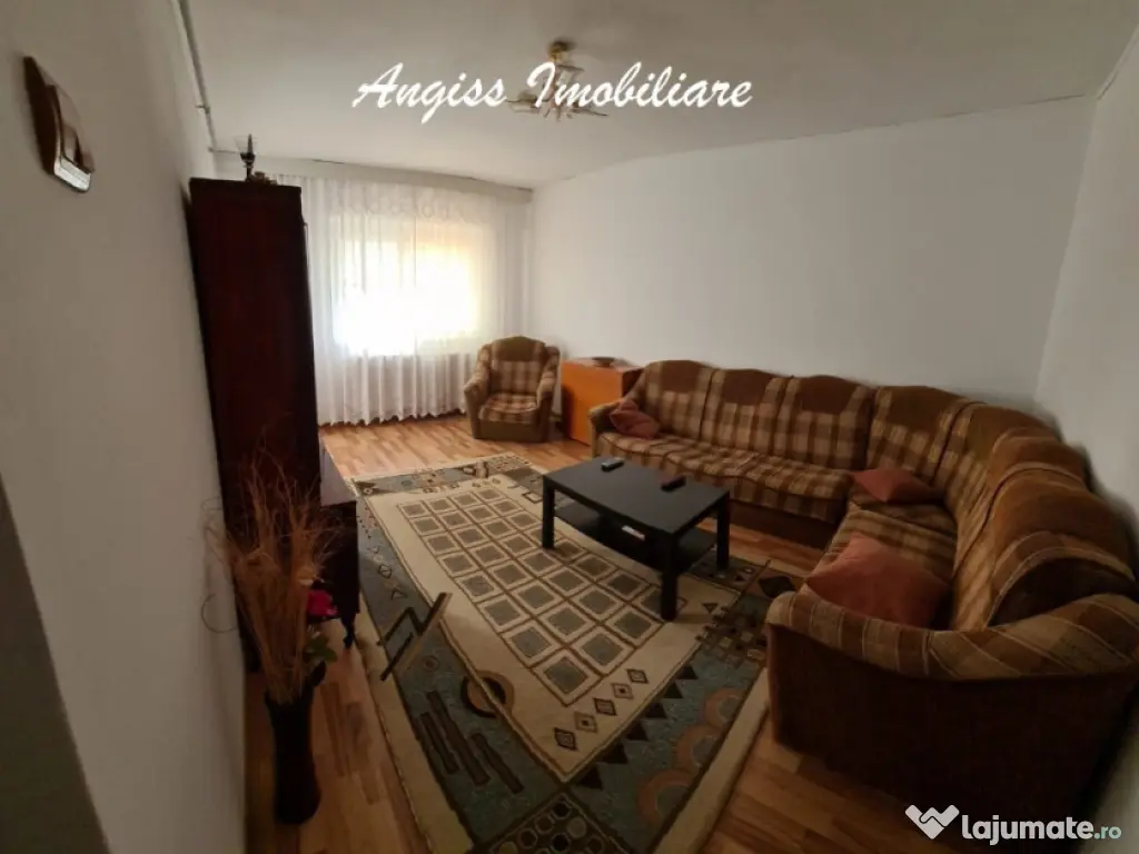 Apartament 3 camere cartier C5 etajul 4 