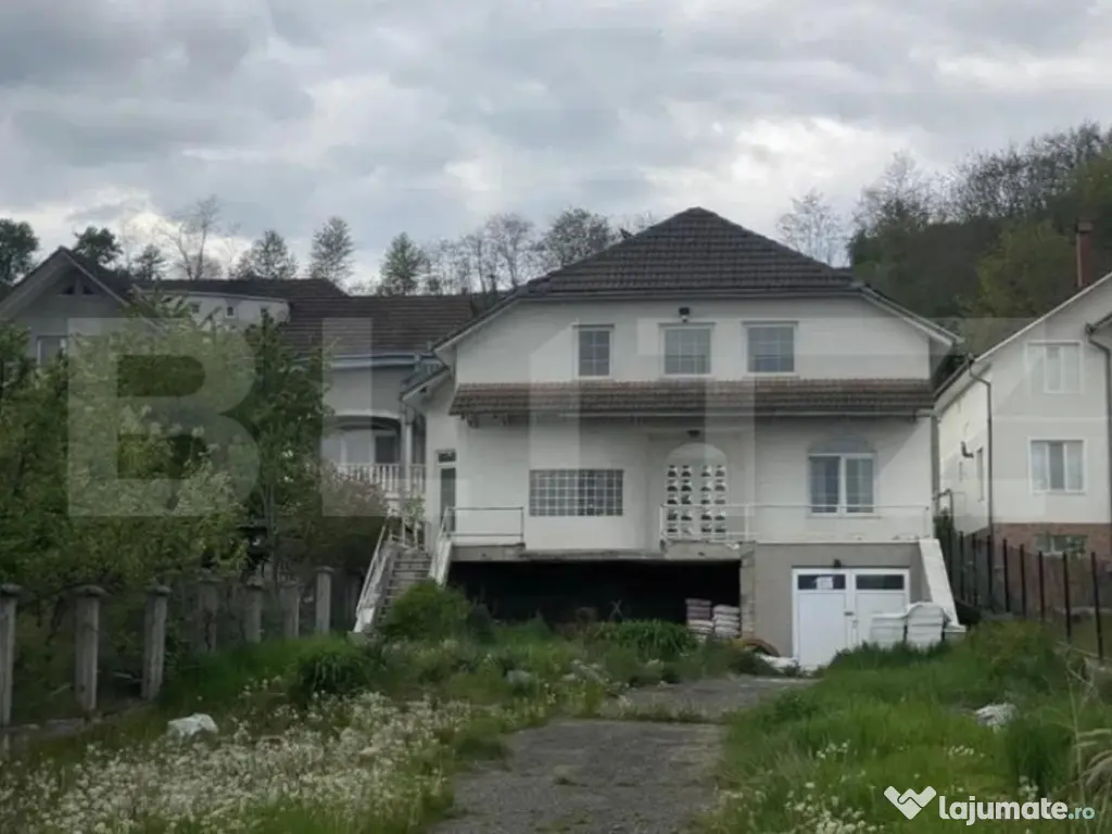 Casa, 300 mp, teren, 1000 mp, zona Periferie