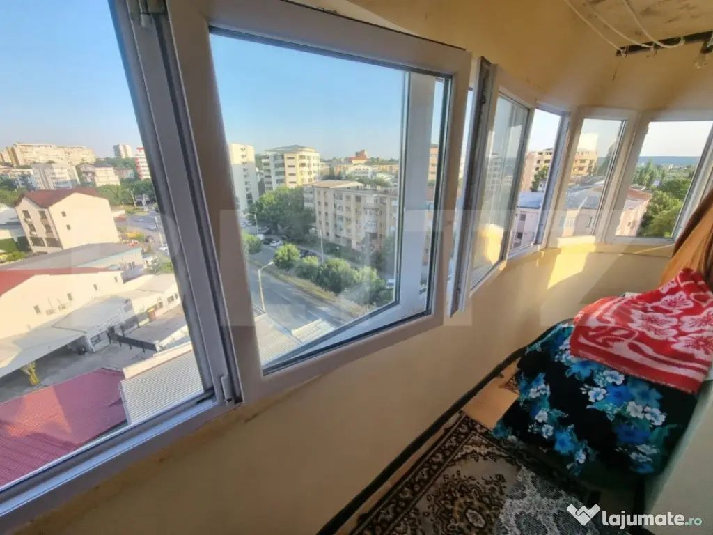 Apartament 4 camere decomandate, Cornitoiu zona Consul Profi