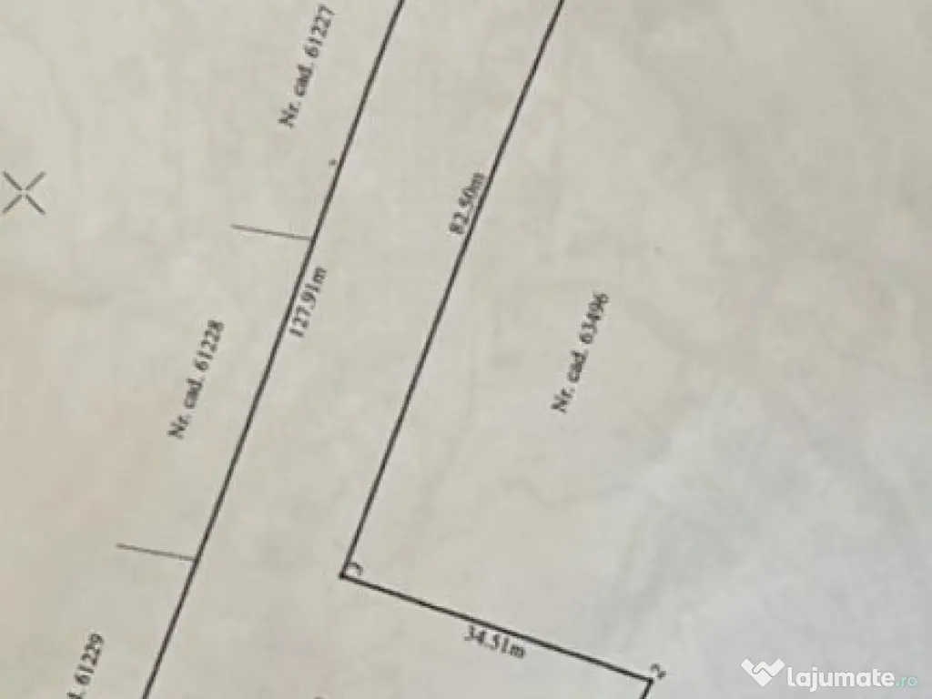 Tomesti 1900 mp. intravilan