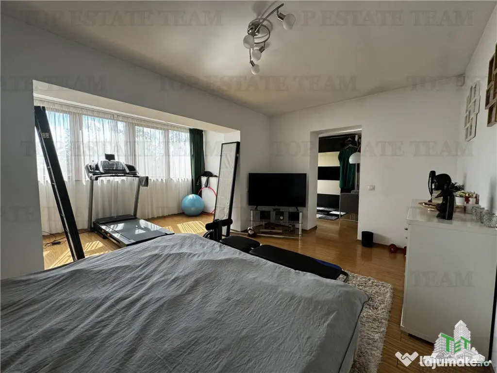 Zona Primarie Mogosoaia | Complex de case cu bariera | Curte 