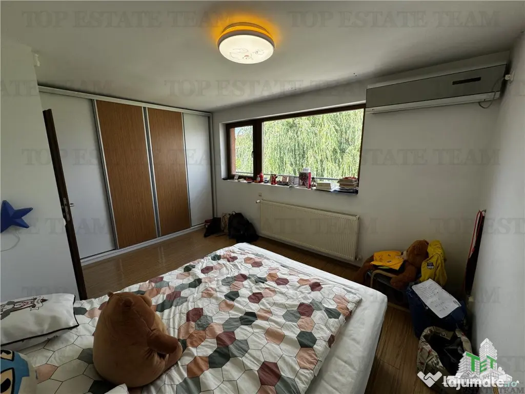 Zona Primarie Mogosoaia | Complex de case cu bariera | Curte 