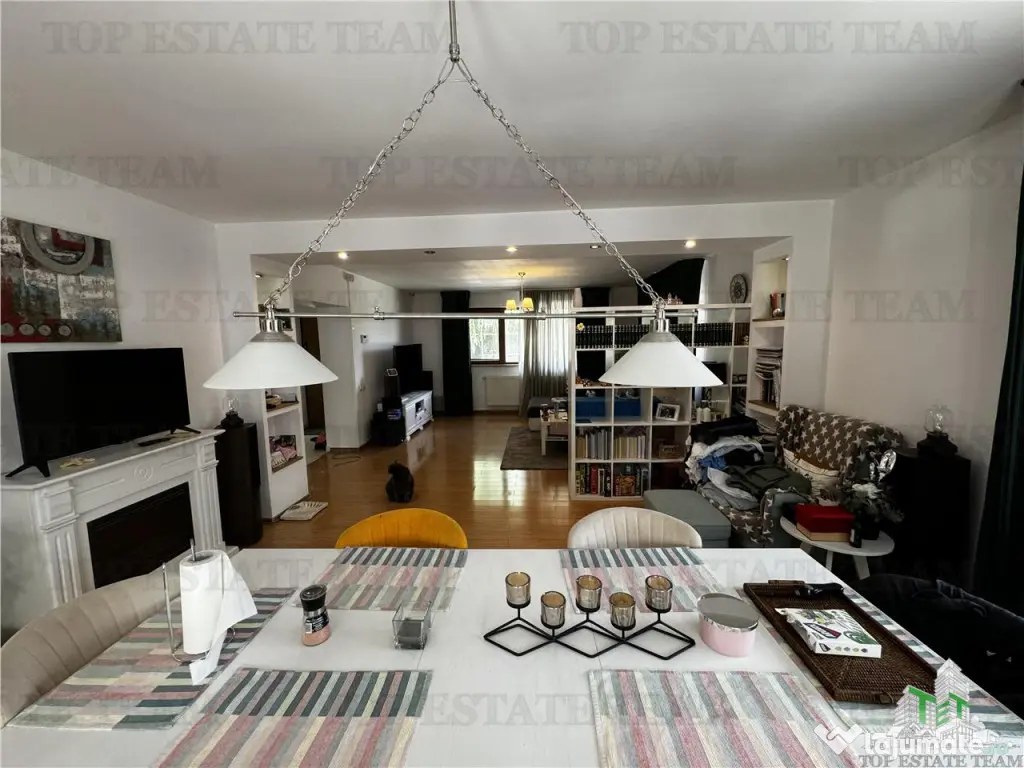 Zona Primarie Mogosoaia | Complex de case cu bariera | Curte 