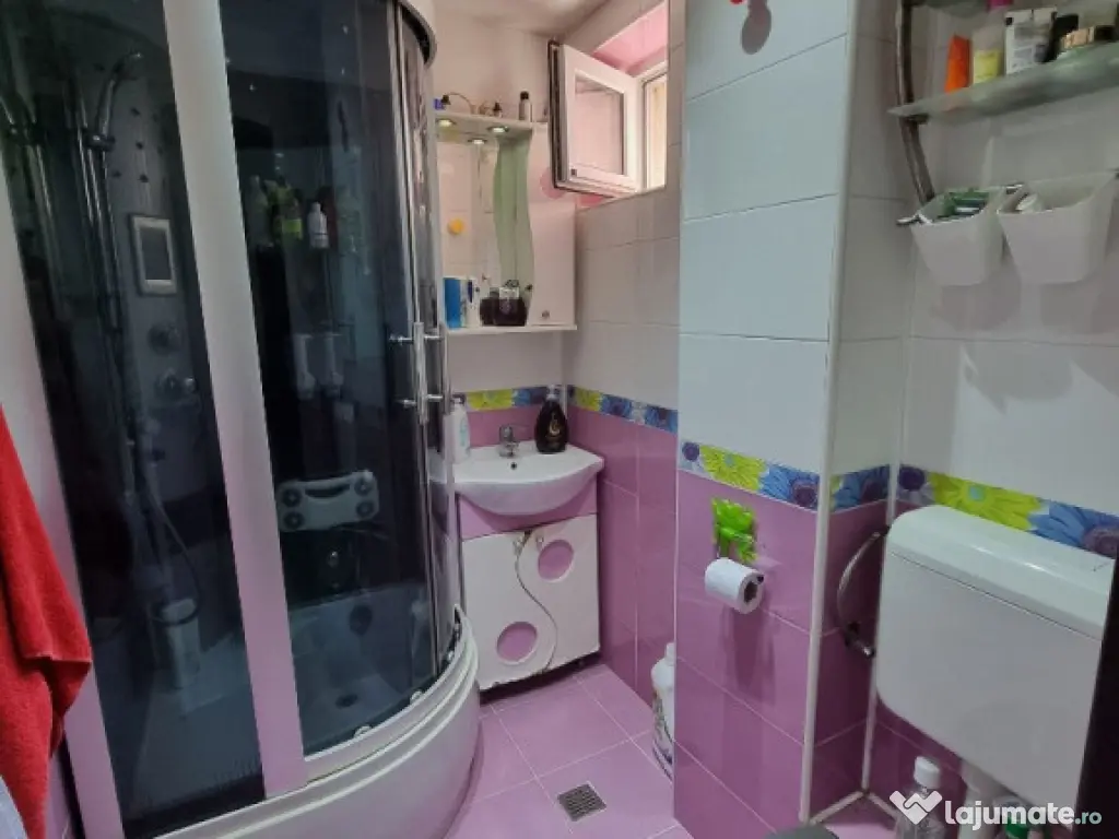 Apartament 4 camere decomandat Titan 