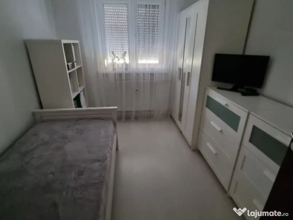 Apartament 4 camere decomandat Titan 