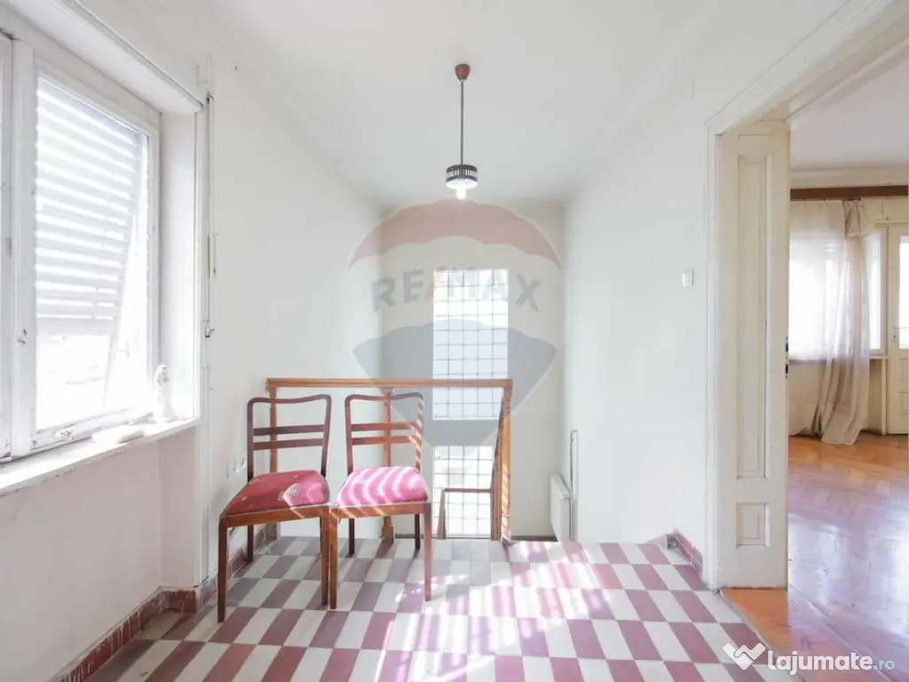 De vânzare Casă cu 3 camere și teren 562 mp str. Louis... 