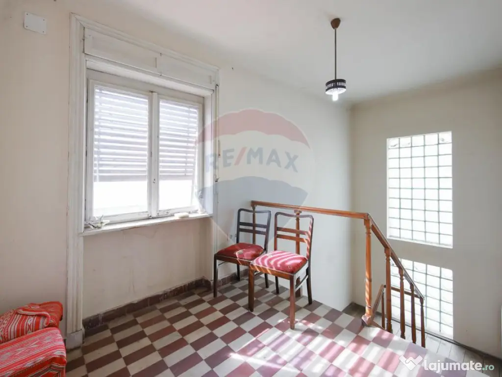 De vânzare Casă cu 3 camere și teren 562 mp str. Louis... 