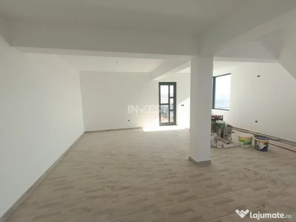 Casa cu 4 camere, incalzire pardoseala. Rediu - 3km de Rond