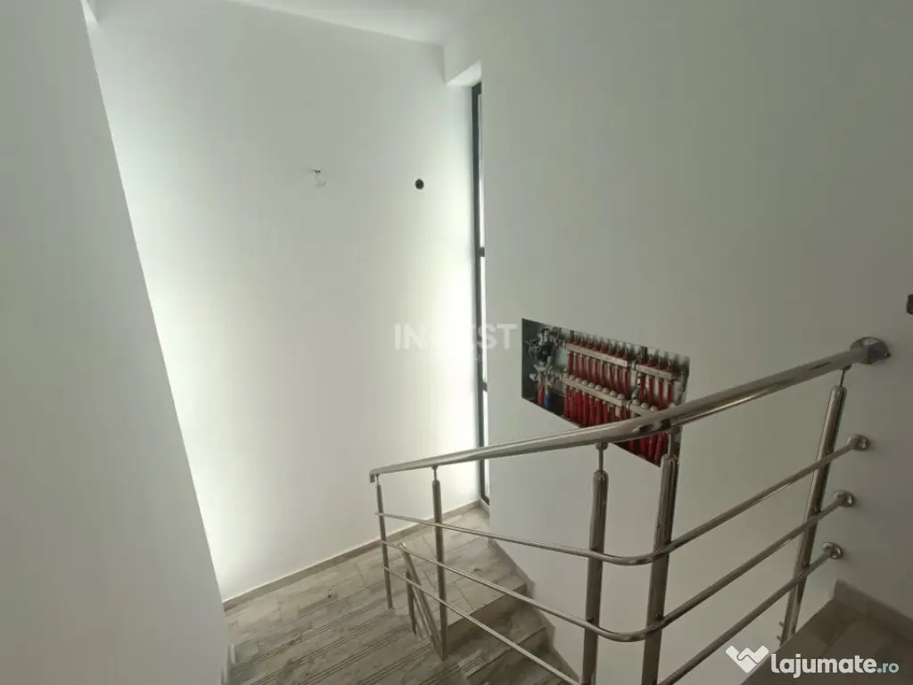 Casa cu 4 camere, incalzire pardoseala. Rediu - 3km de Rond