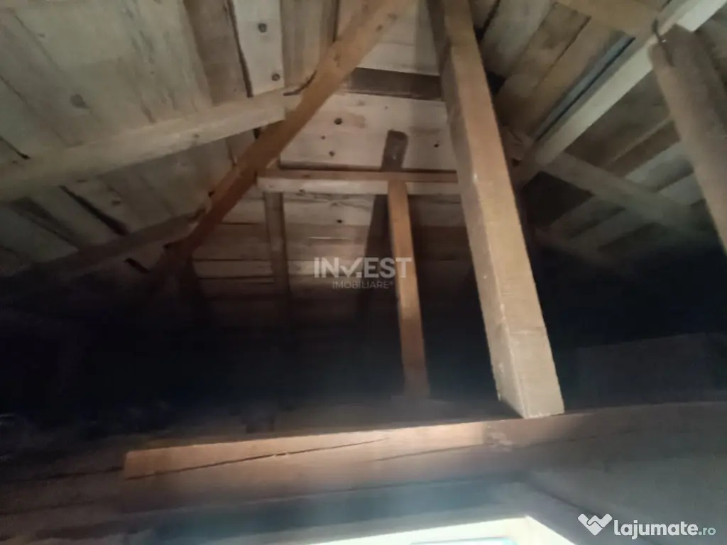 Casa cu 4 camere, incalzire pardoseala. Rediu - 3km de Rond