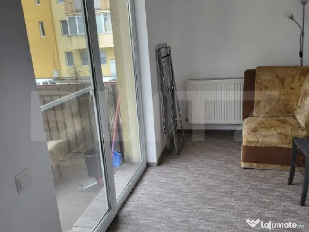 Apartament cu 3 camere, 68mp + 22mp depozitare, parcare, zon