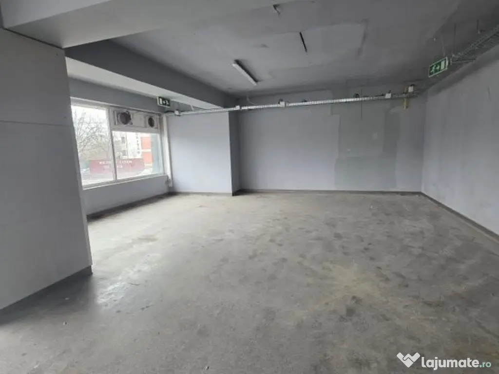 Zona Metrou Dimitrie Leonida spatiu 100 mp vizibilitate buna 