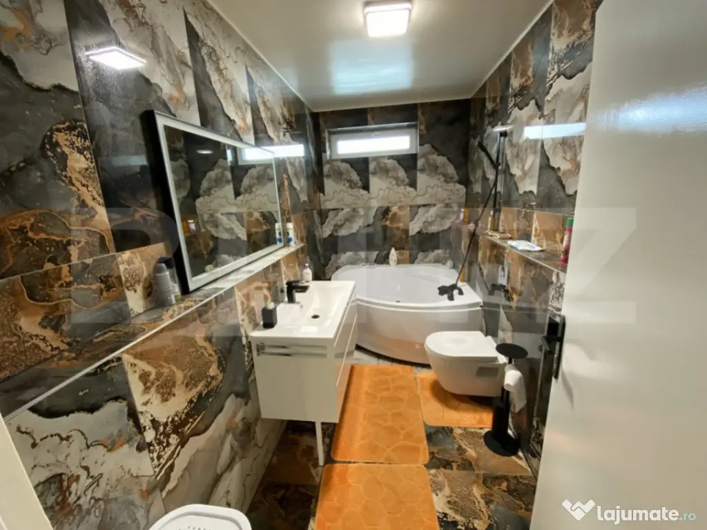 Casa de vanzare, mobilata si utilata, 4 camere in zona Dumbr