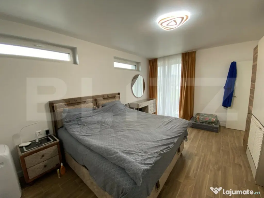 Casa de vanzare, mobilata si utilata, 4 camere in zona Dumbr