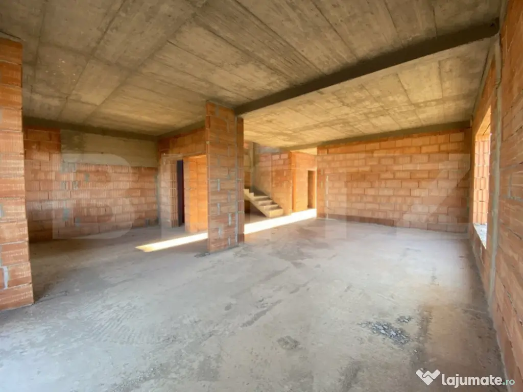 Casa individuala, 170 mp utili, garaj, 770 mp teren, Feleacu