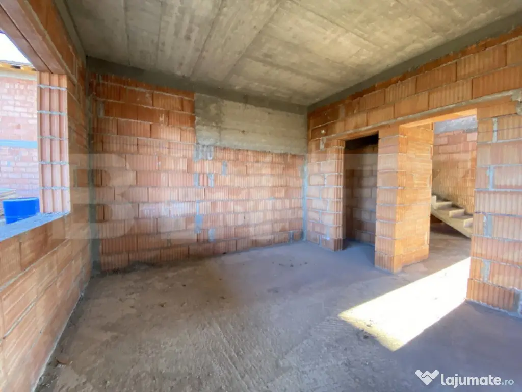 Casa individuala, 170 mp utili, garaj, 770 mp teren, Feleacu