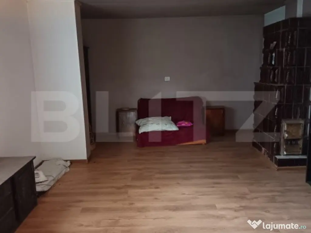 Casa renovabila, cu un teren 2000 m, intr-o zona linistita