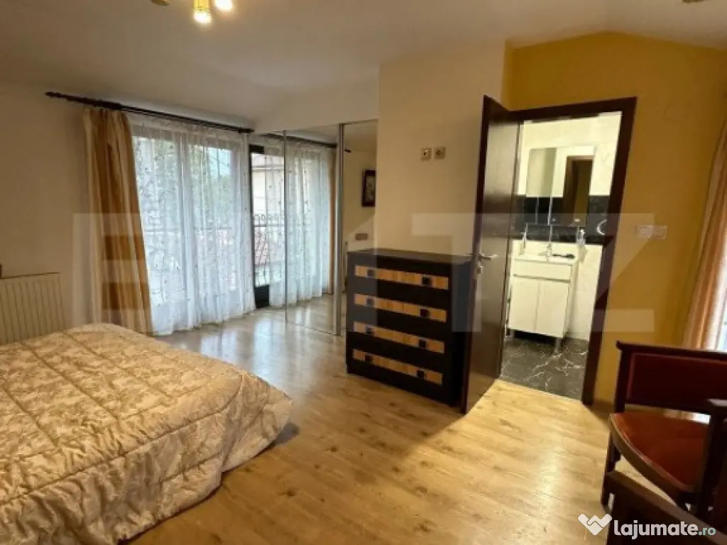 Casă de lux renovată cu priveliște spectaculoasă, în in