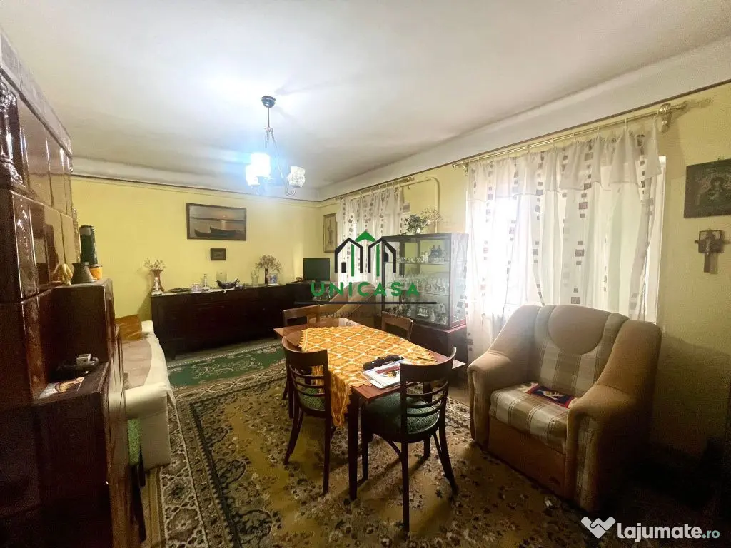 Casa Centru/ 4 camere / teren 920mp 