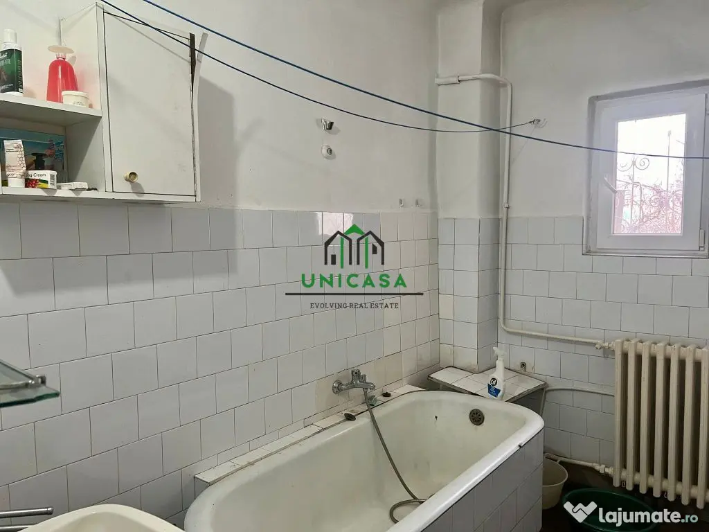 Casa Centru/ 4 camere / teren 920mp 