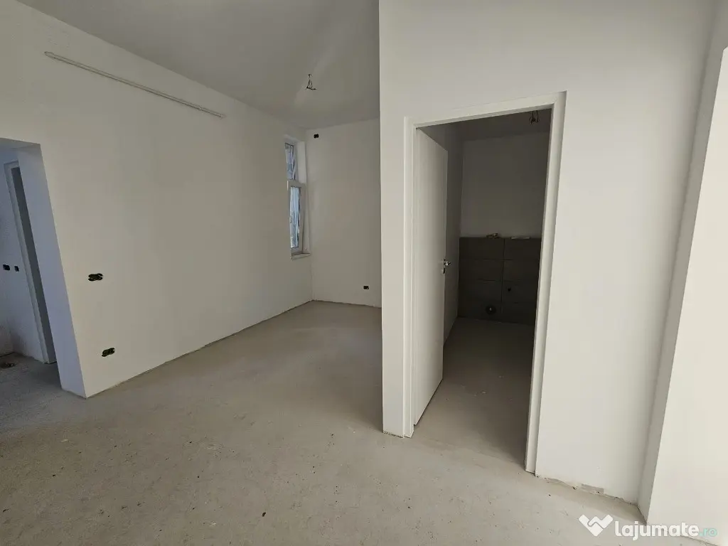 Apartament 4 camere zona centrala 