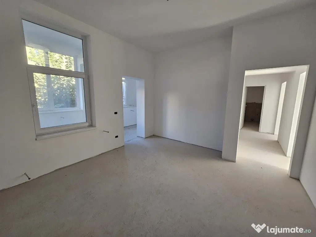 Apartament 4 camere zona centrala 