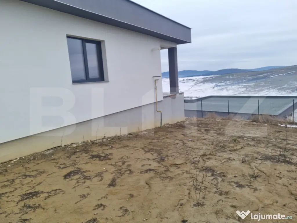 Casă nouă cu priveliște, 4 camere, zonă liniștită